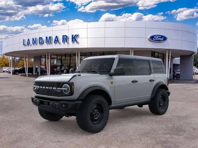 2026 Ford Bronco Badlands 4WD's photo