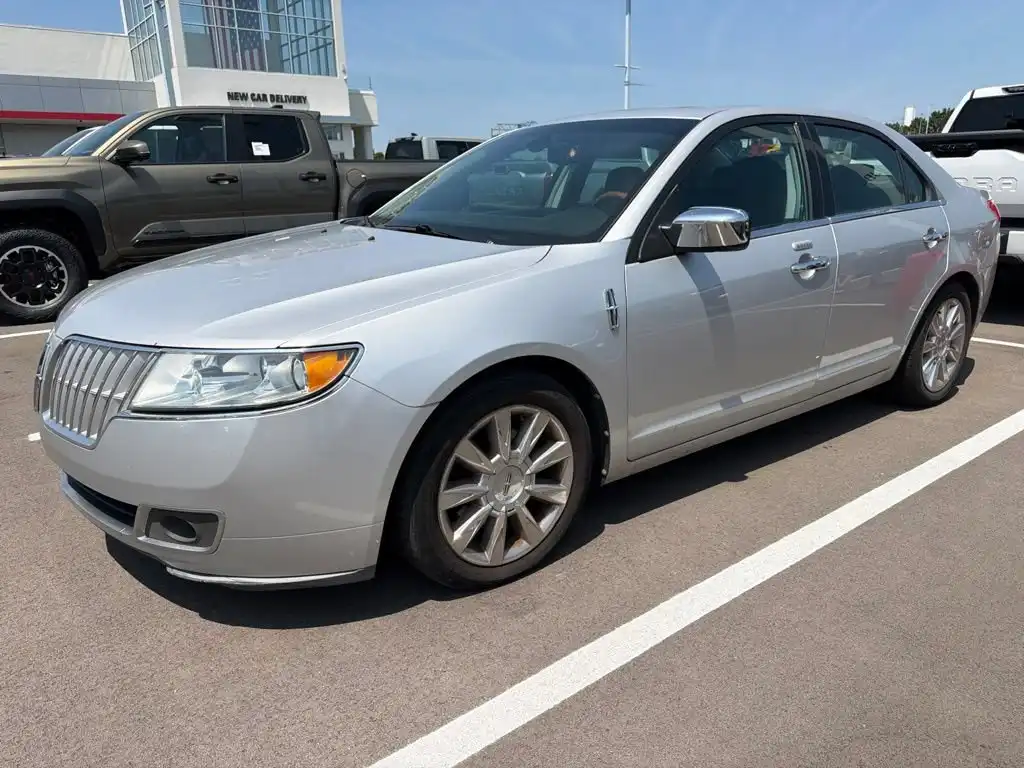 2010 Lincoln MKZ V6 AWD's photo