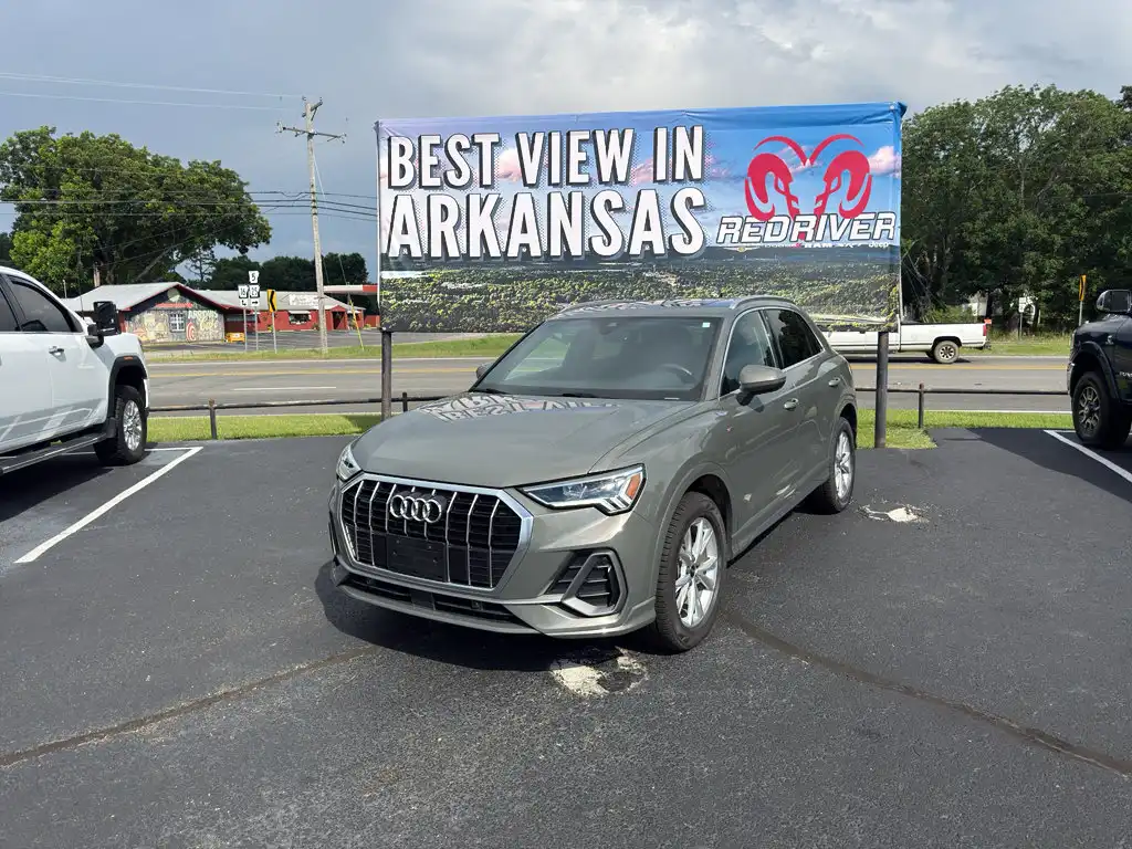 2023 Audi Q3 45 TFSI S Line Premium quattro's photo