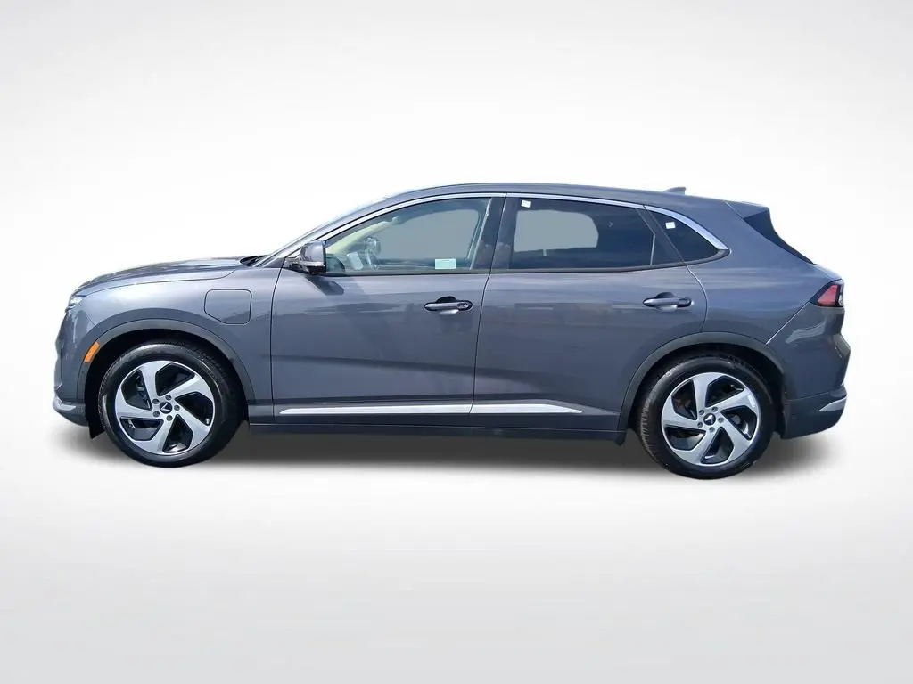2023 VinFast VF 8 Enhanced Range photo 4