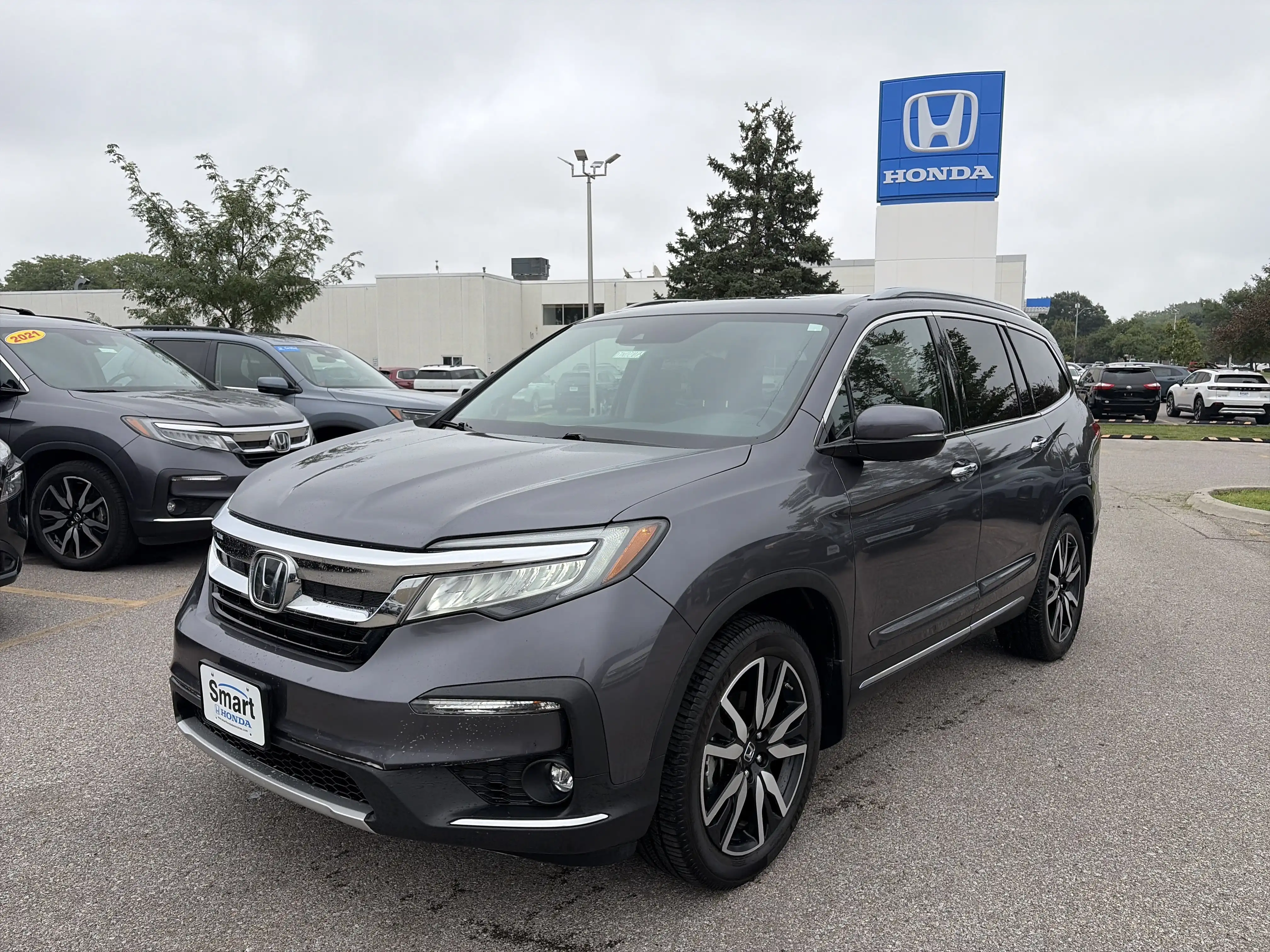 2021 Honda Pilot Touring AWD's photo