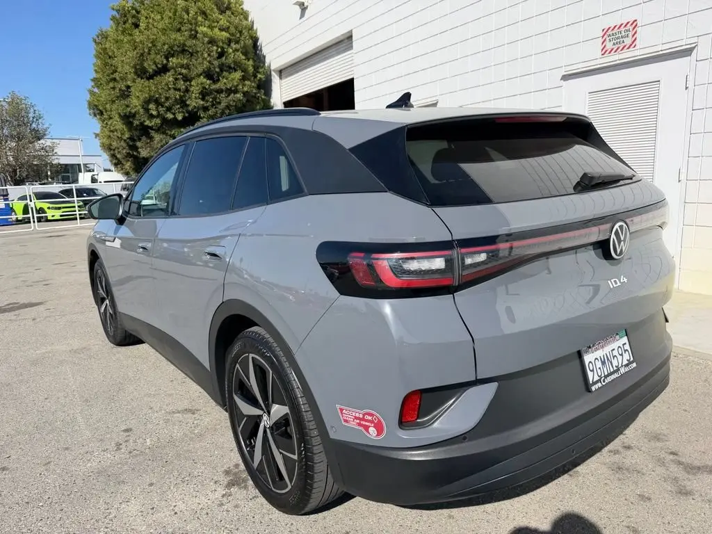 2023 Volkswagen ID.4 S photo 4