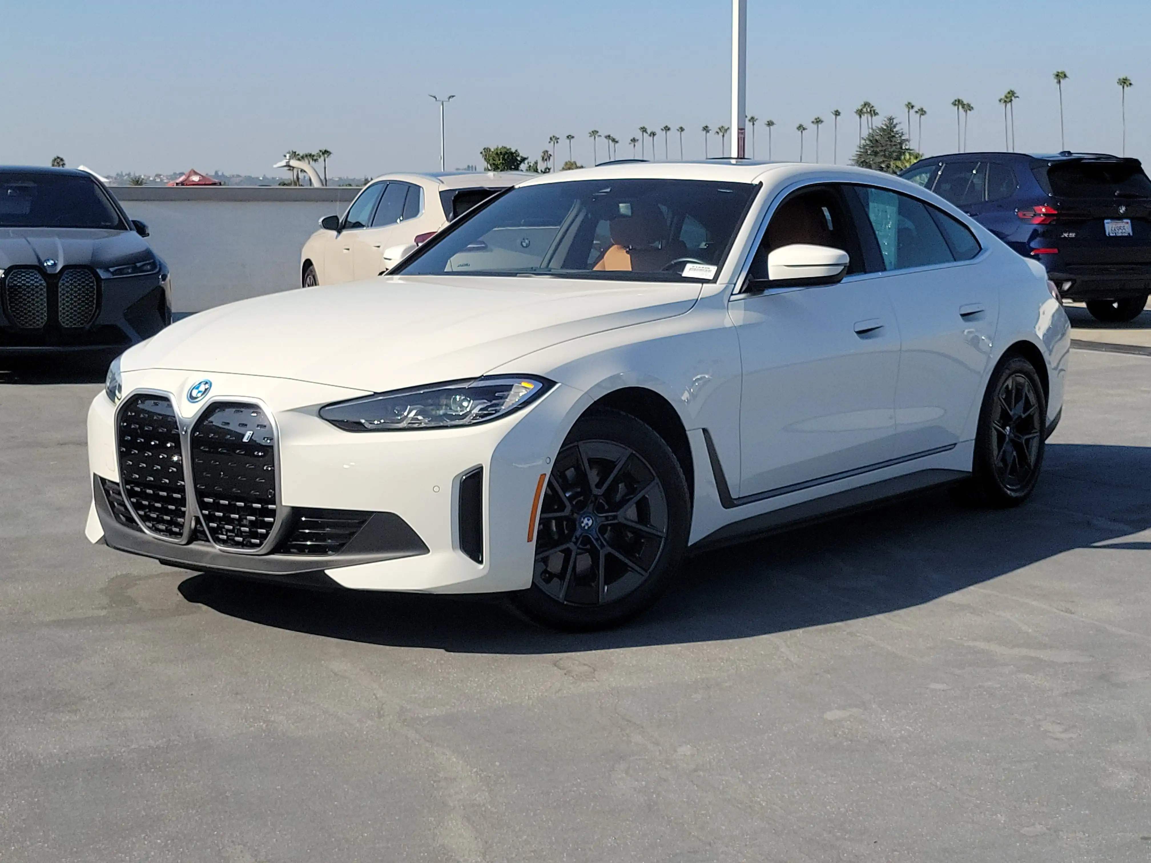 2023 BMW i4 eDrive35's photo