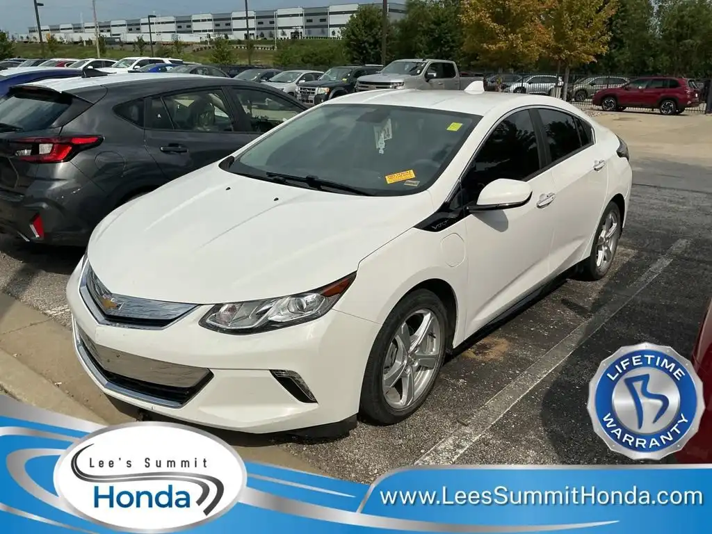 2018 Chevrolet Volt LT's photo