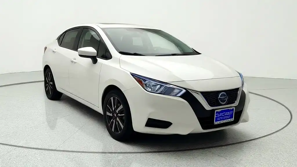 2022 Nissan Versa 1.6 SV CVT's photo