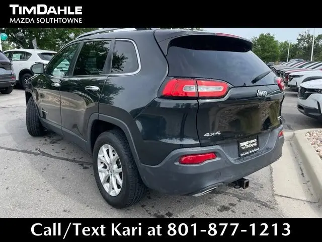2016 Jeep Cherokee North 4x4 photo 5
