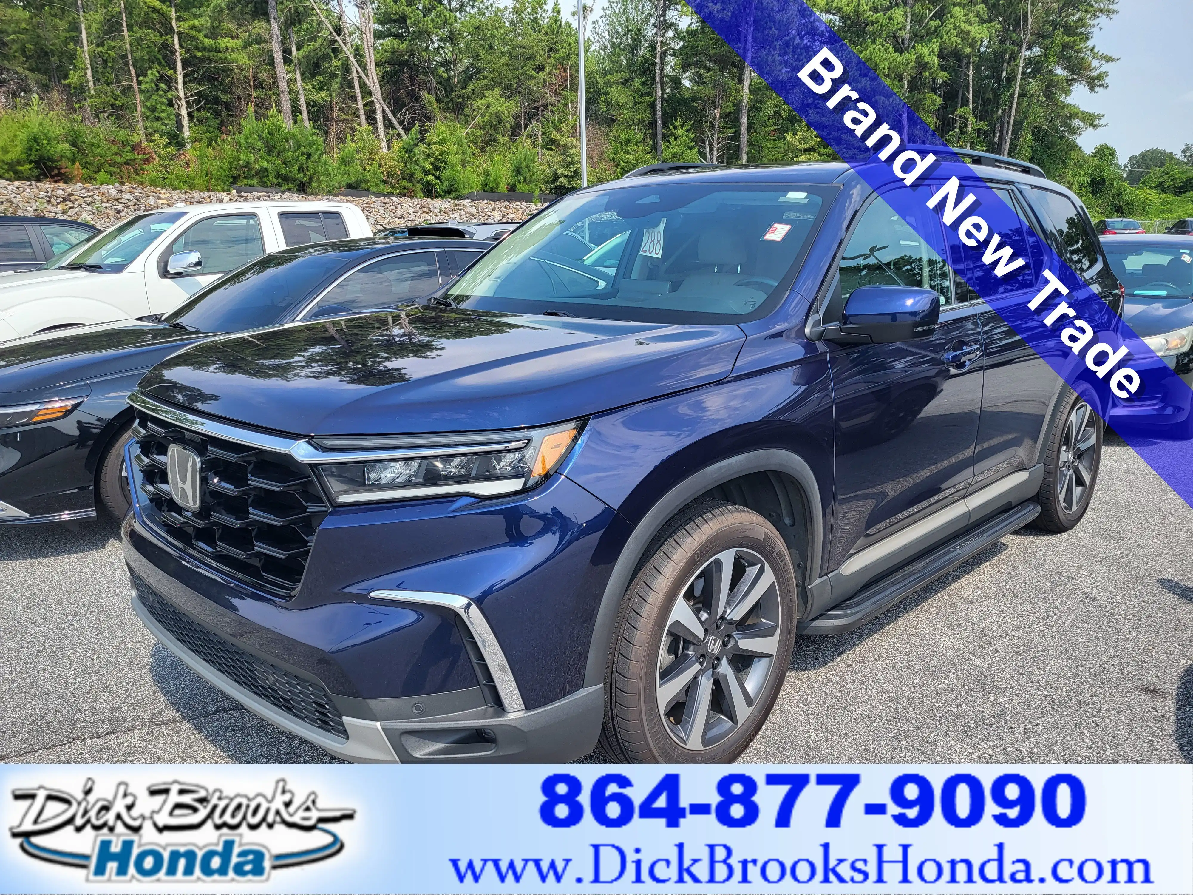 2023 Honda Pilot Touring 2WD's photo