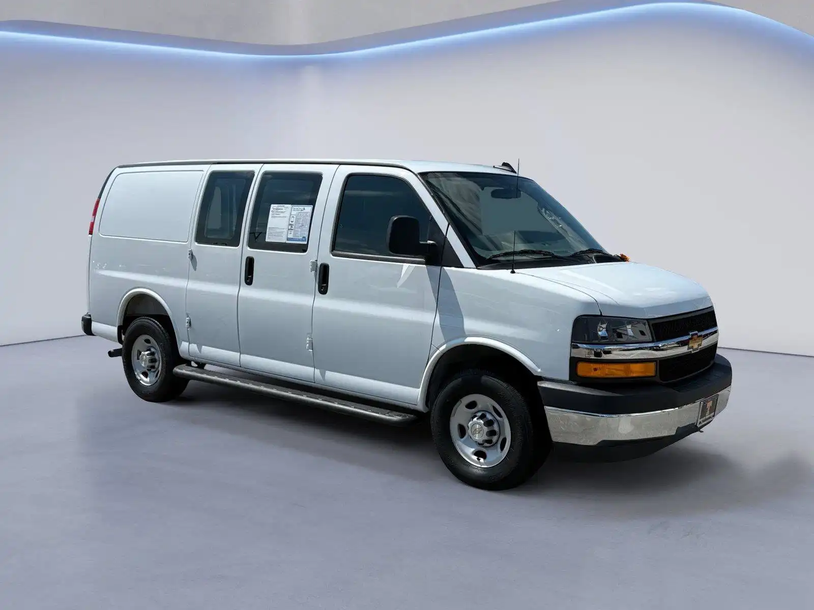 2025 Chevrolet Express Work Van HD 2500's photo