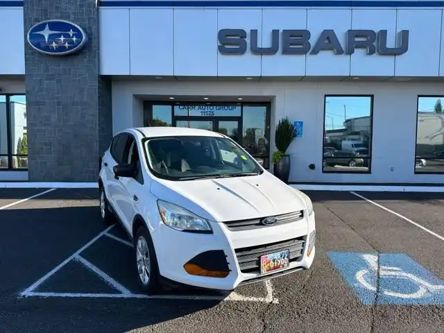 2013 Ford Escape S's photo