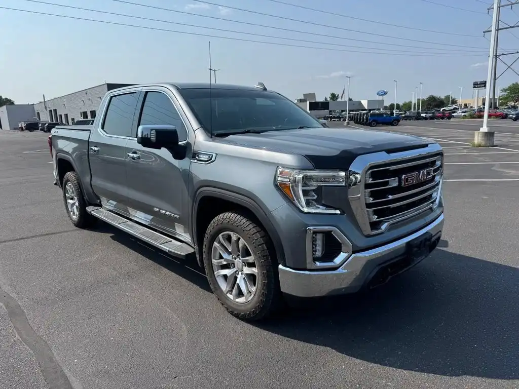 2021 GMC Sierra 4WD Crew Cab Short Box SLT's photo