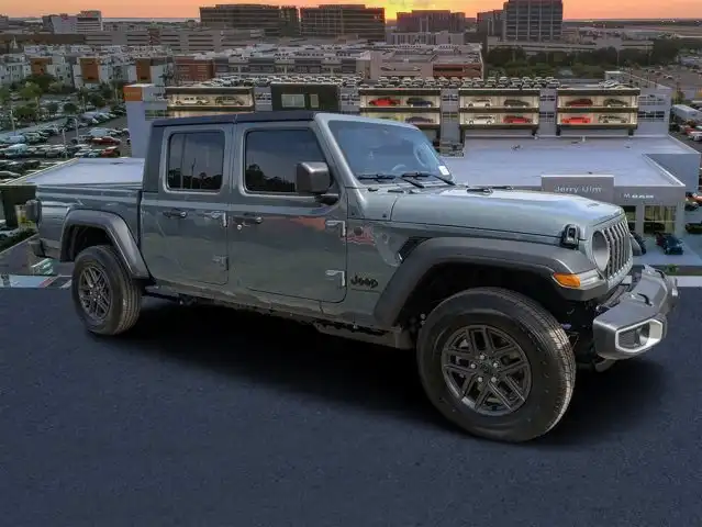 2026 Jeep Gladiator Sport S Auto's photo