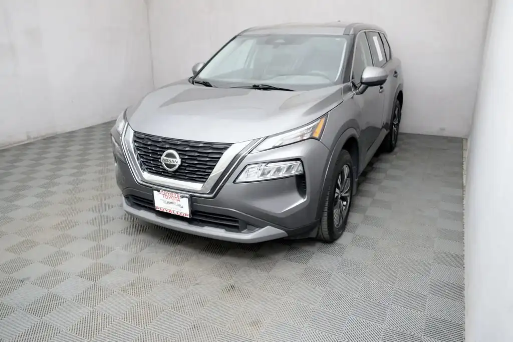 2021 Nissan Rogue SV AWD's photo
