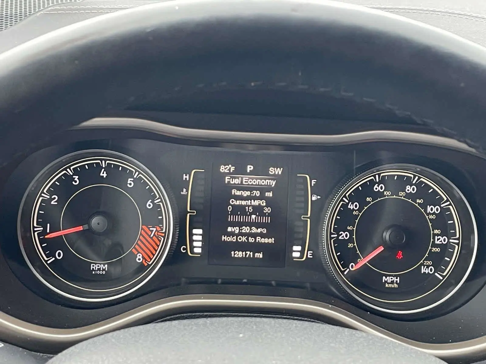 2014 Jeep Cherokee Latitude 4WD photo 3
