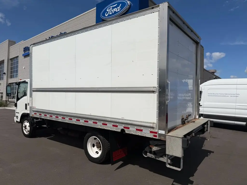 2018 Isuzu NPR-HD undefined photo 3