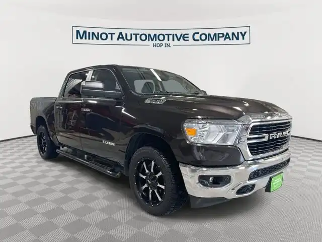 2019 RAM 1500 Big Horn/Lone Star 4x4 Crew Cab 5'7's photo