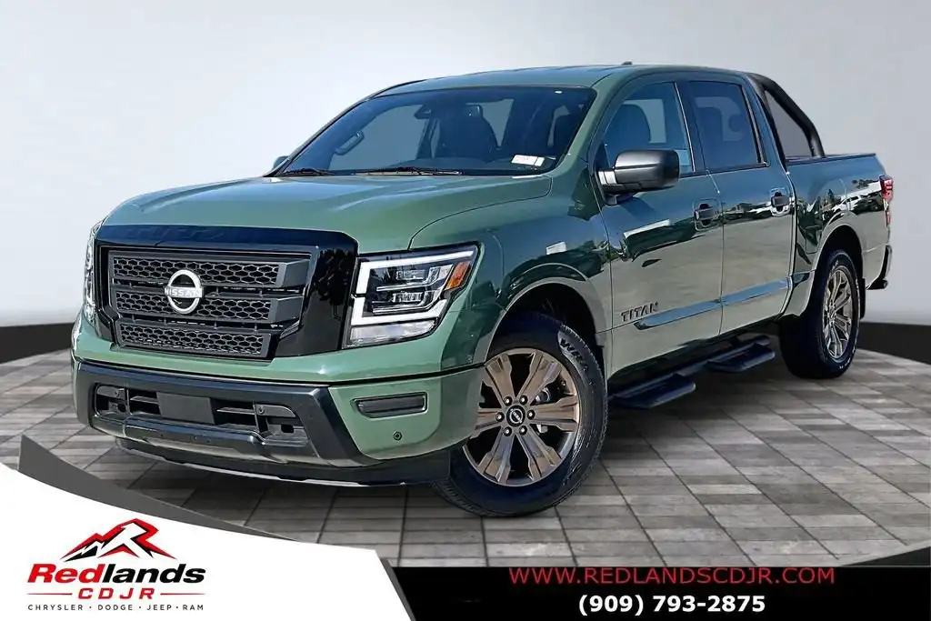 2024 Nissan Titan SV 4X2 Crew Cab's photo