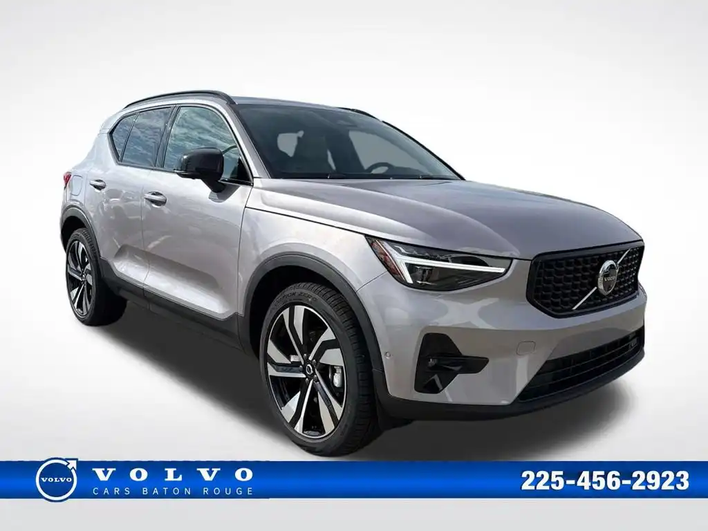 2026 Volvo XC40 B5 Ultra Dark AWD's photo