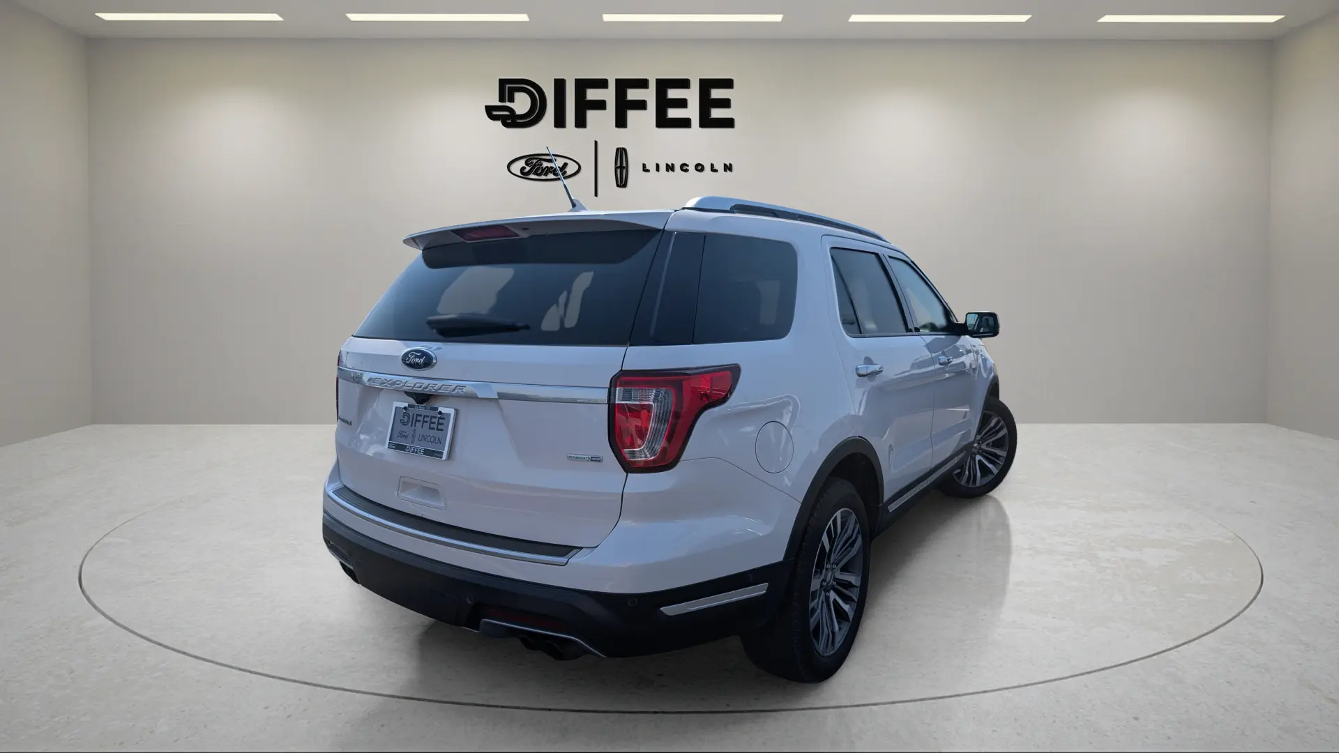 2019 Ford Explorer Platinum 4WD photo 4