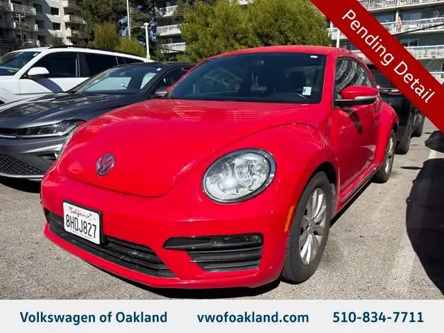2019 Volkswagen Beetle 2.0T S Auto's photo