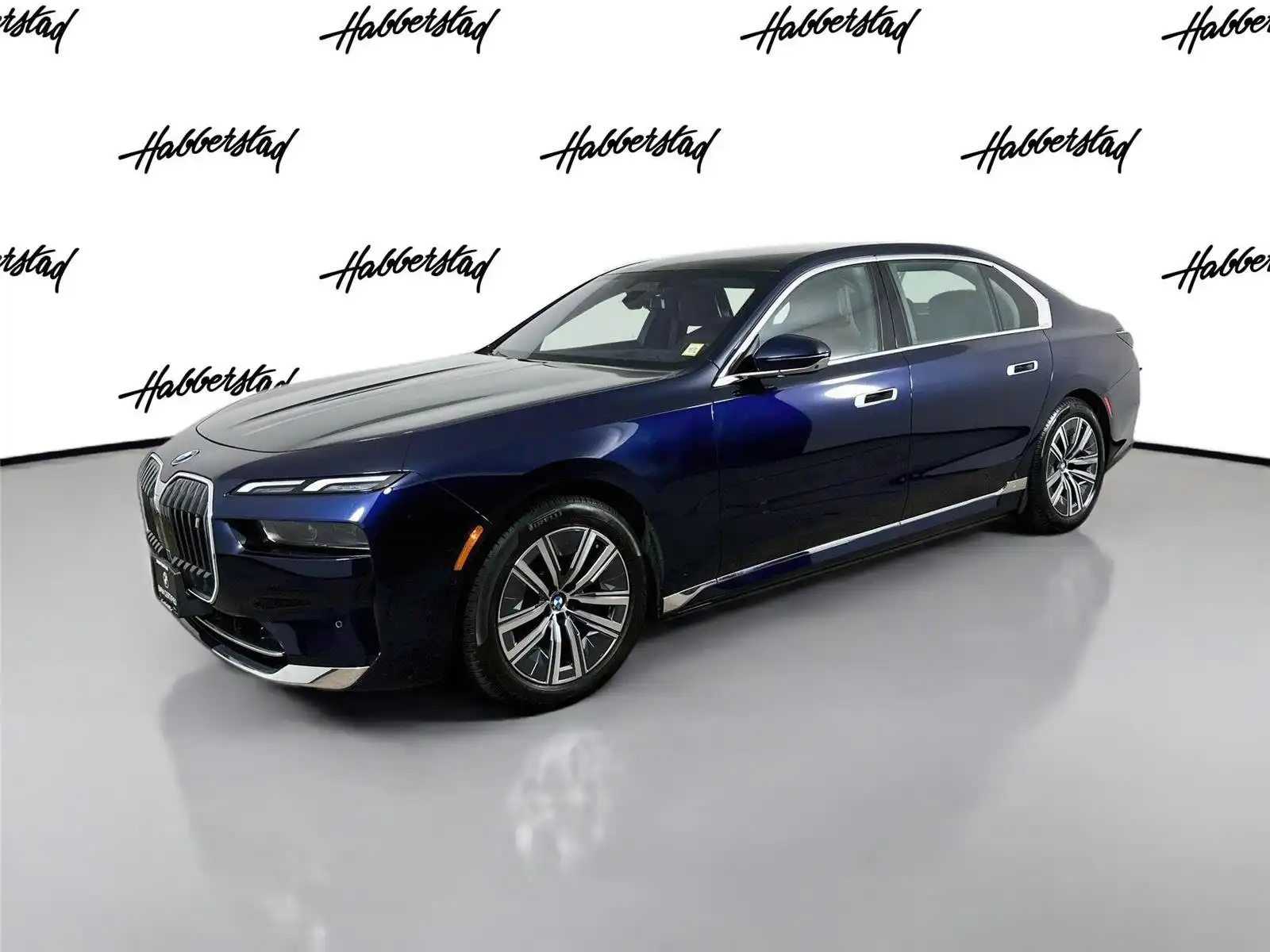 2023 BMW i7 xDrive60's photo