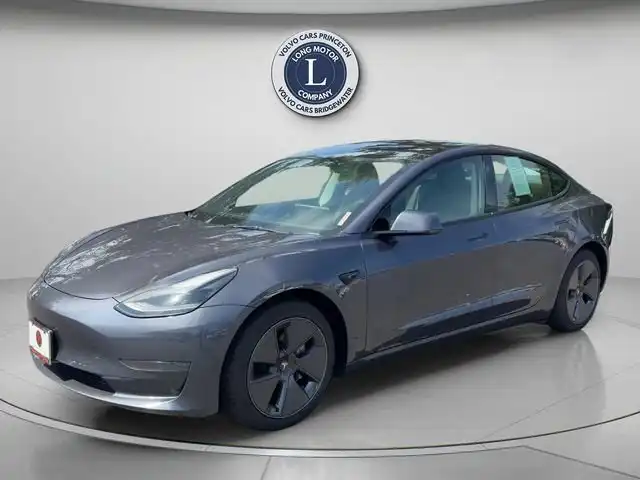2023 Tesla Model 3 Base's photo