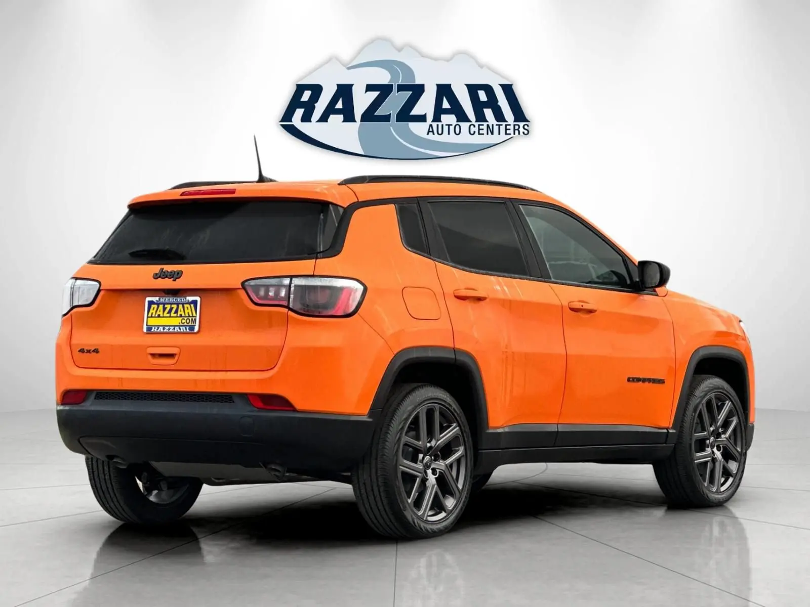 2026 Jeep Compass Latitude Altitude 4WD photo 3