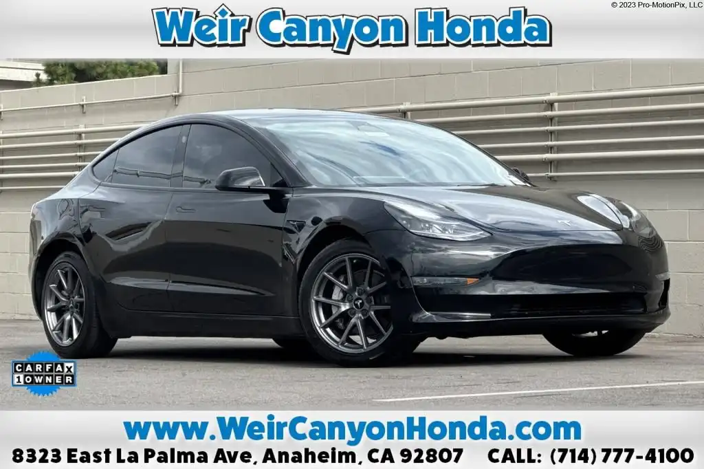 2022 Tesla Model 3 Long Range Dual Motor All-Wheel Drive's photo