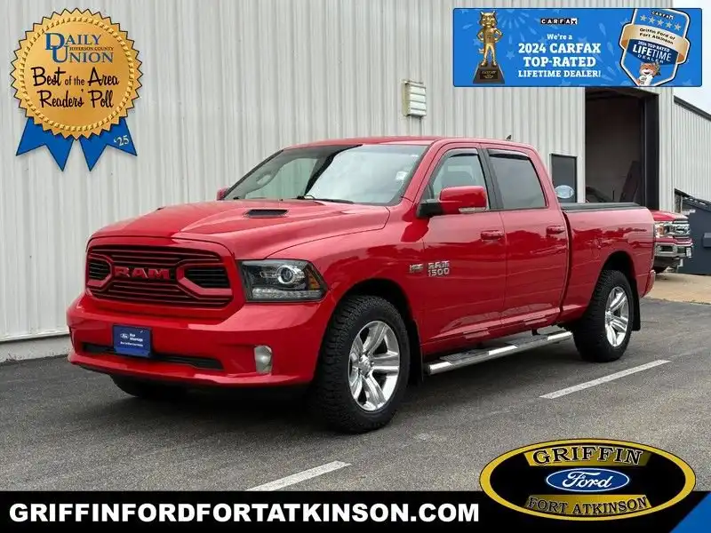 2018 RAM 1500 Night 4x4 Crew Cab 6'4's photo