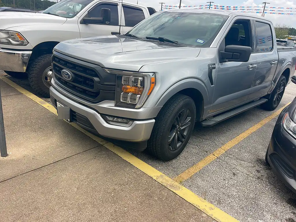 2023 Ford F-150 XLT SuperCrew 5-1/2 Box's photo