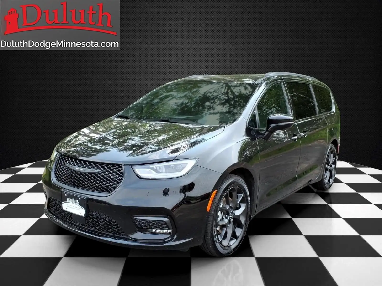 2026 Chrysler Pacifica Limited photo 1