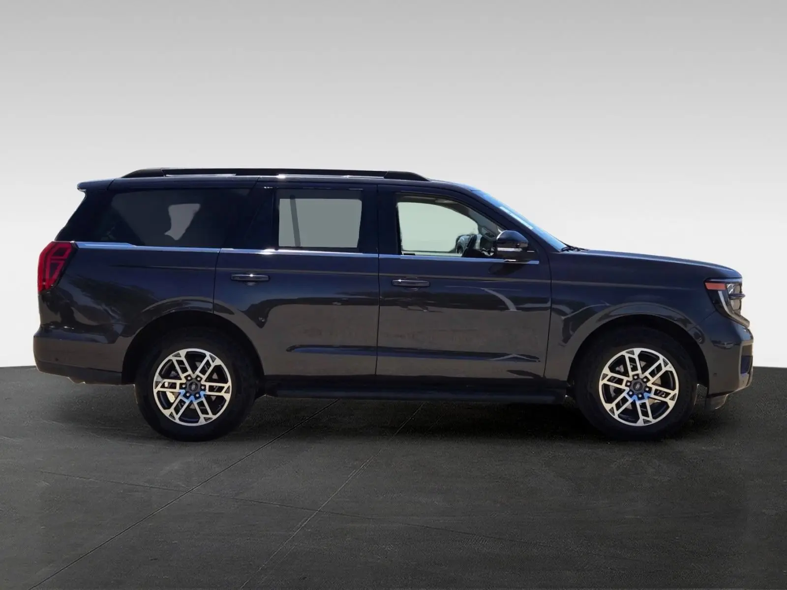 2025 Ford Expedition Active 4x4 photo 3