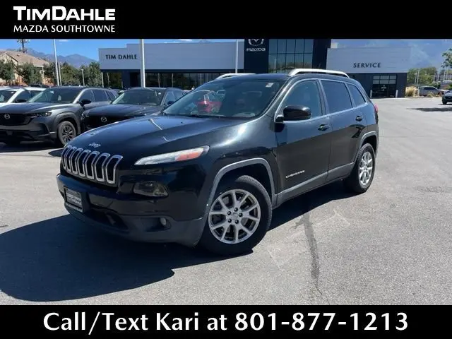 2015 Jeep Cherokee Latitude 4WD photo 3