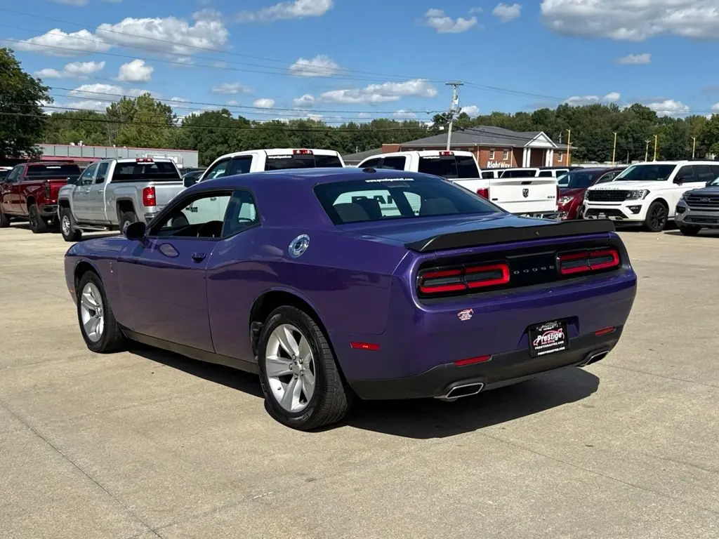 2023 Dodge Challenger SXT Auto photo 4