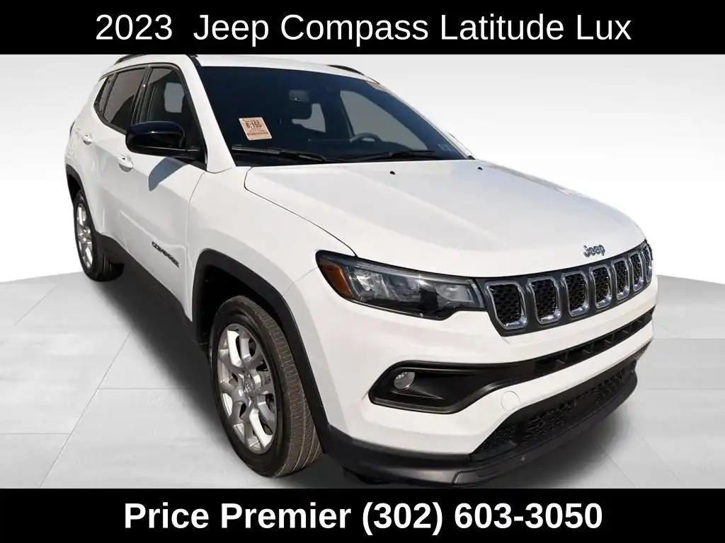 2023 Jeep Compass Latitude Lux 4X4's photo