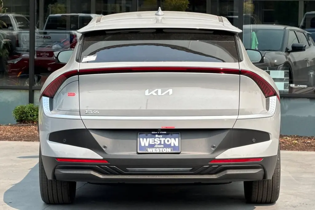 2026 Kia EV6 L Light R photo 5