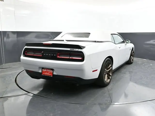 2023 Dodge Challenger SRT Hellcat Jailbreak Auto photo 4