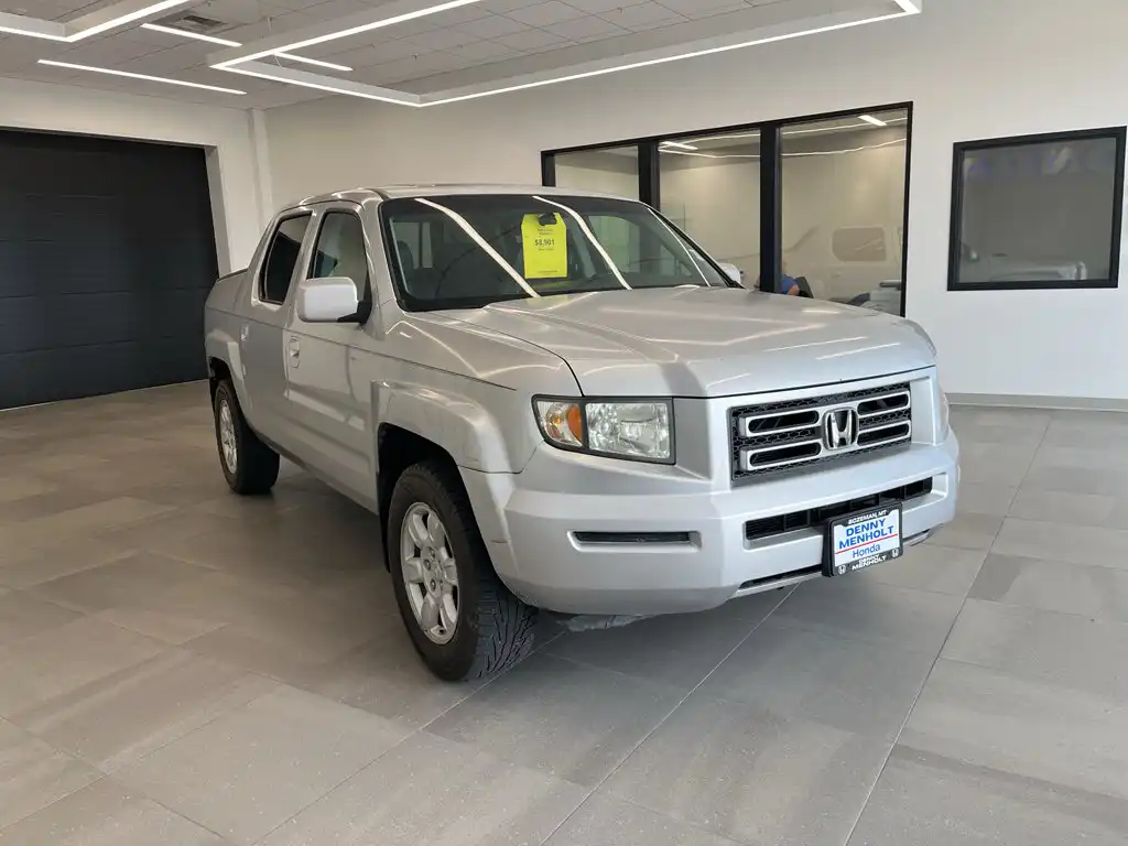 2006 Honda Ridgeline RTL w/Leather Moonroof and Nav's photo