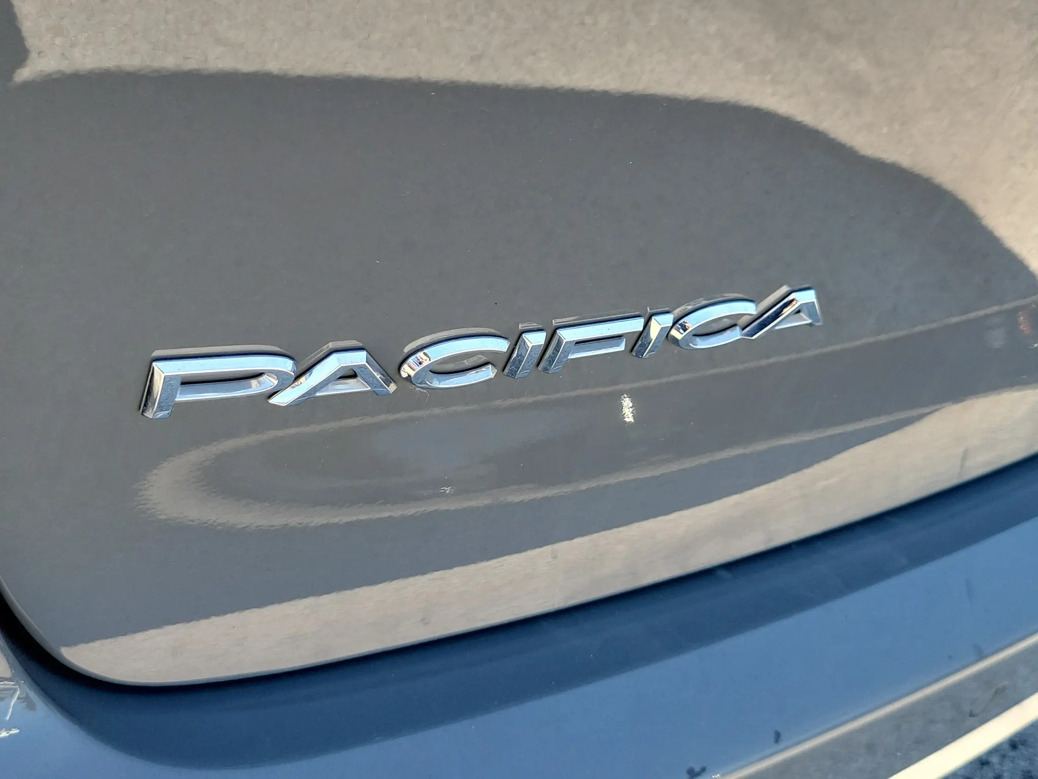 2025 Chrysler Pacifica Select photo 5