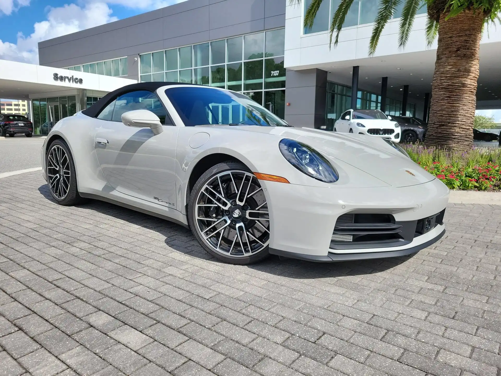 2026 Porsche 911 Carrera S Cabriolet's photo