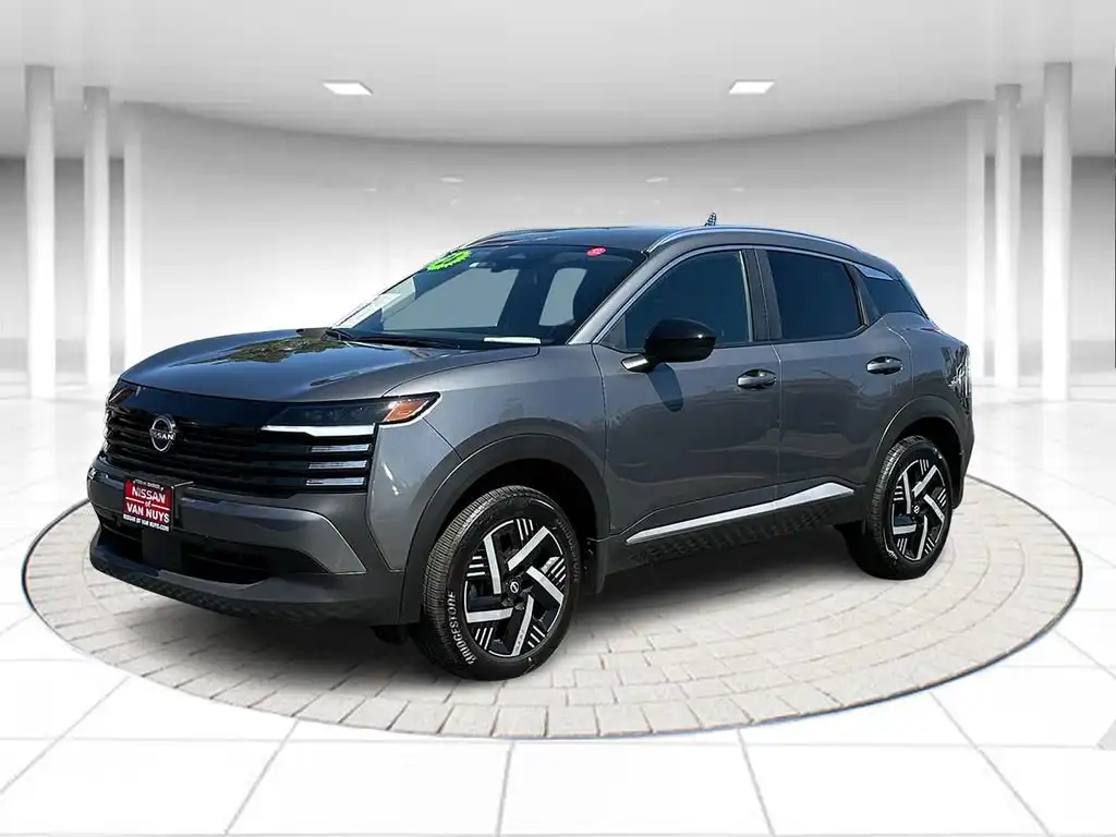 2026 Nissan Kicks 2.0 SV's photo