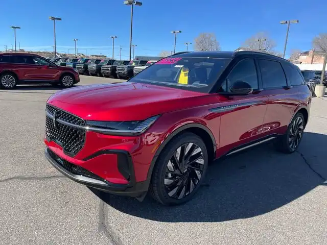 2025 Lincoln Nautilus Reserve AWD's photo