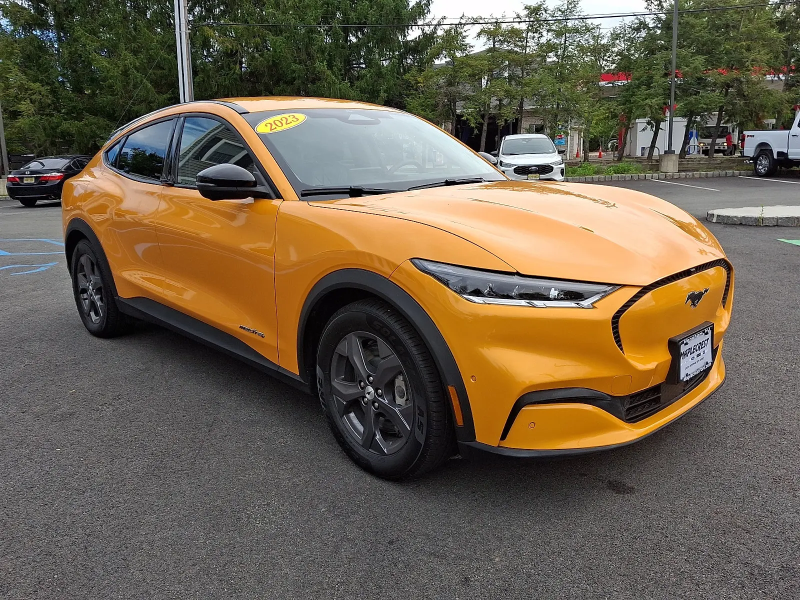 2023 Ford Mustang-Mach-e Select photo 3