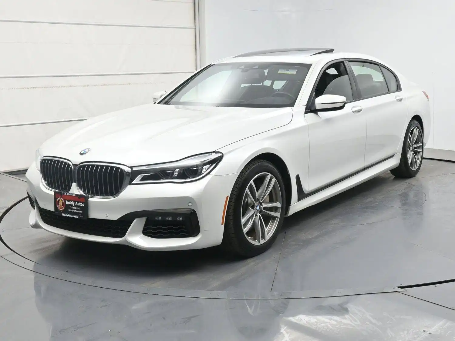 2019 BMW 7 Series 750i xDrive's photo