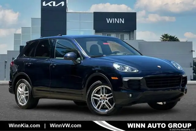 2018 Porsche Cayenne Base photo 1