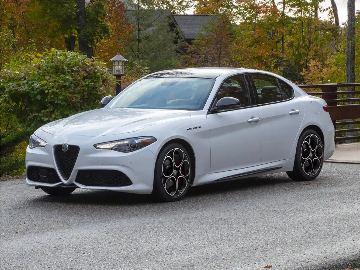 2023 Alfa Romeo Giulia Veloce AWD's photo