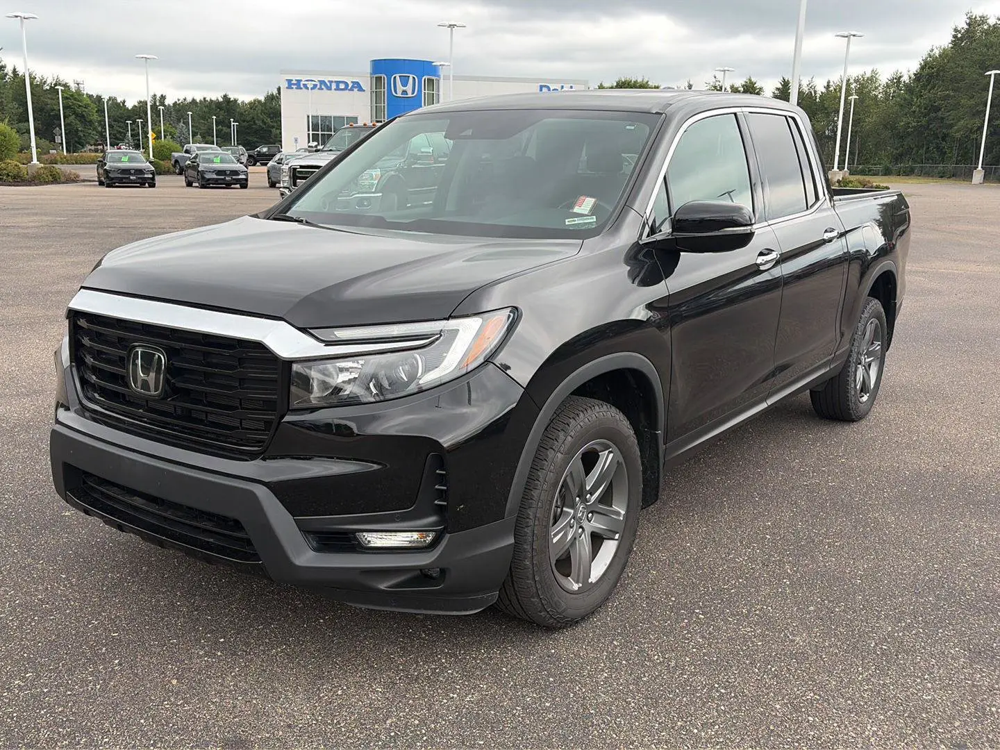 2023 Honda Ridgeline RTL-E AWD photo 3