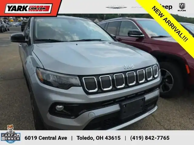 2022 Jeep Compass Limited 4X4's photo