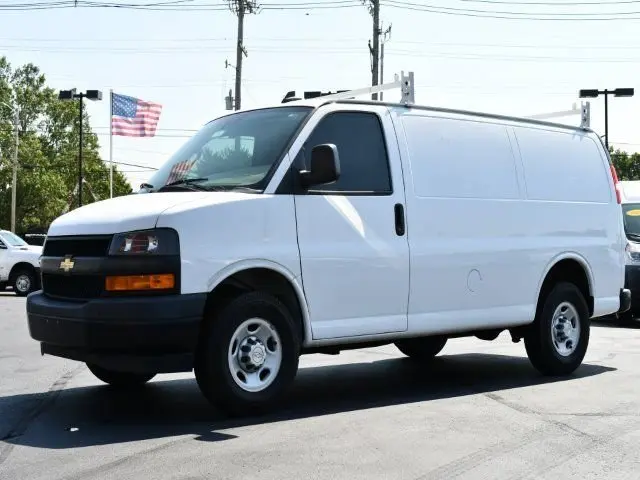 2019 Chevrolet Express Work Van HD 2500 photo 3