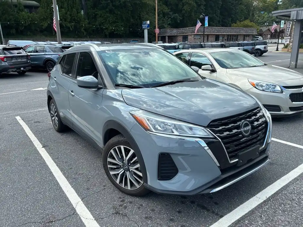 2023 Nissan Kicks 1.6 SV's photo