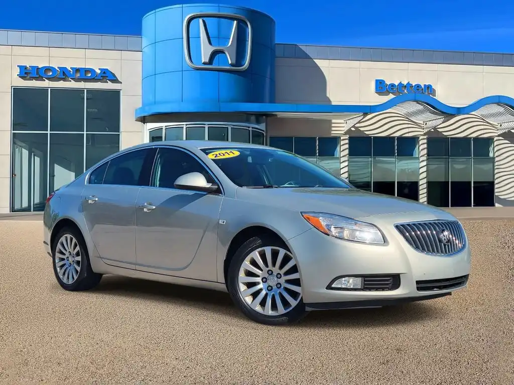 2011 Buick Regal CXL's photo